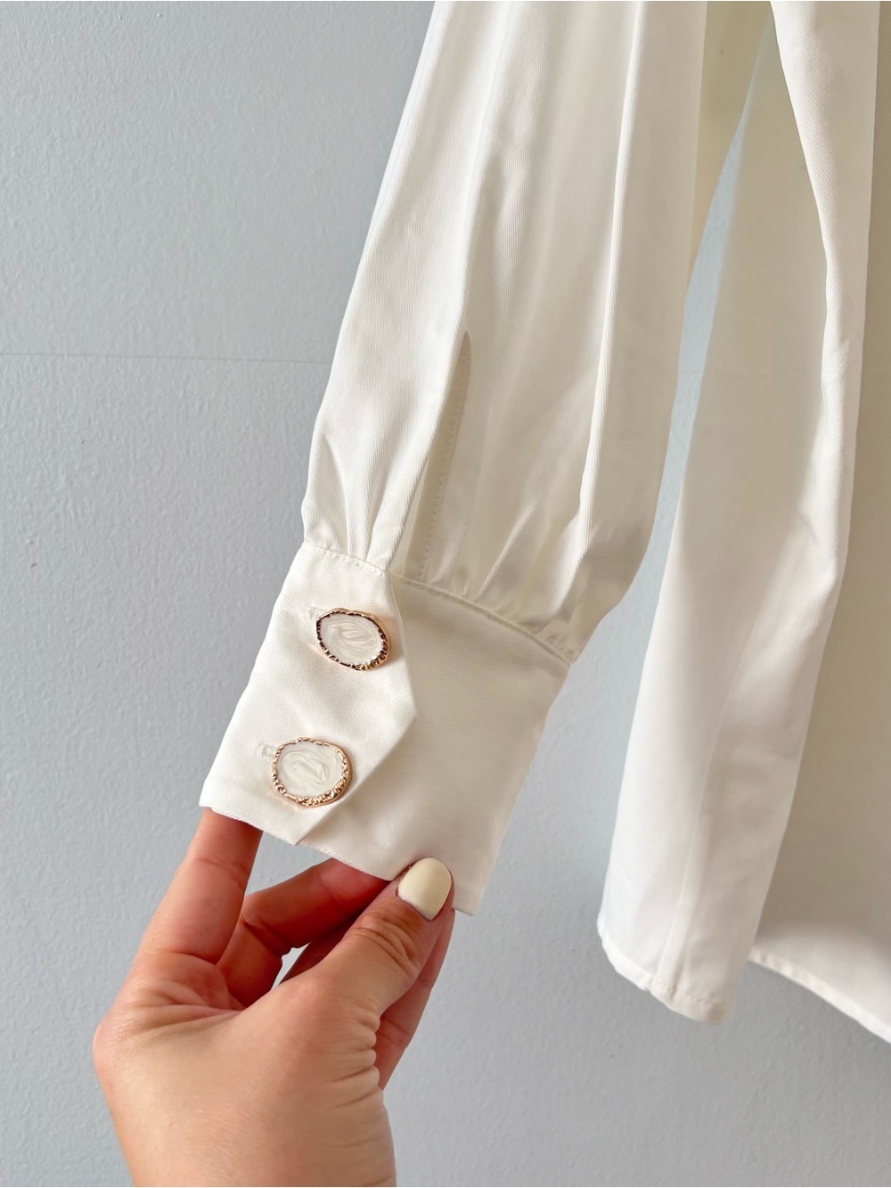 Petite Studio NWT Valeria Blouse Ivory SuggyL Collab Back Pleats Puff Sleeves - Picture 8 of 8